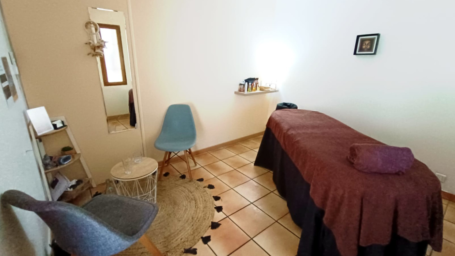 Namaha massage cabinet